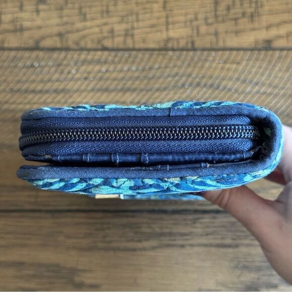 Vera Bradley Turnlock Wallet in Cuban Tiles blue pattern - Picture 5 of 13